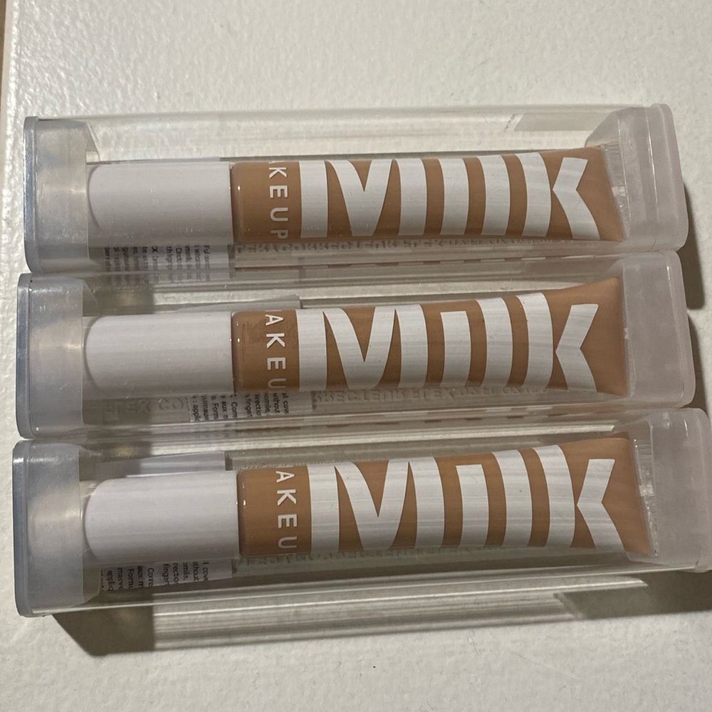 3 MILK Flex Concealer